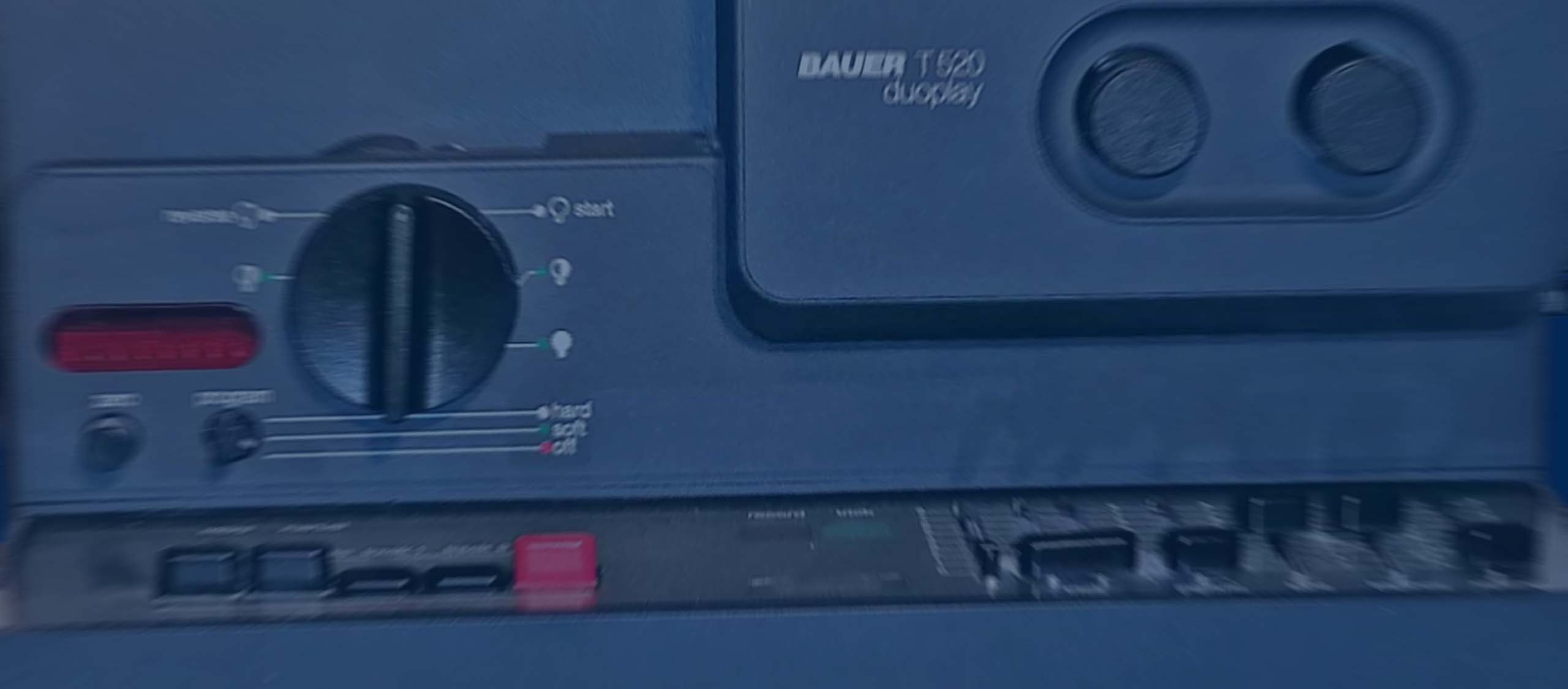 Projecteur Bauer T502 Automatic Duoplay – Super 8 – Avec 2 Lampes – Occasion