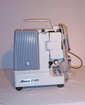 Bauer T10 R automatic (Seitenansicht rechts ohne Spulen mit aufgewickeltem Kabel)