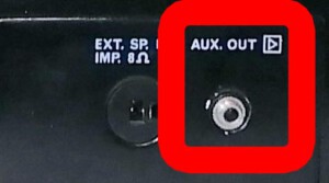 Anschlüsse: Aux-/Line-Ausgang mit 3,5mm Mono-Klinke beim Elmo ST-1200
