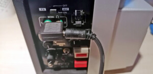Verkabelungsbeispiel 3,5mm Doppel-Mono-Klinke-Stecker auf 3,5mm Stereo-Klinke-Buchse an Elmo ST-1200 HD